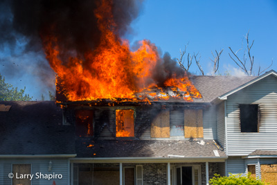 Grayslake FPD live-burndown in Gages Lake 6-6-16 Shapirophotography.net Larry Shapiro photographer